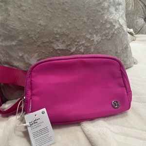Lululemon Everywhere Belt Bag 1L NWT